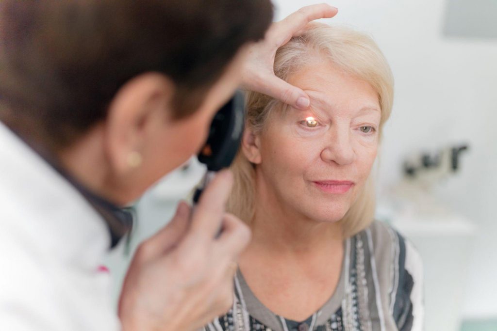 Low Vision – Macular Degeneration Natural Treatment