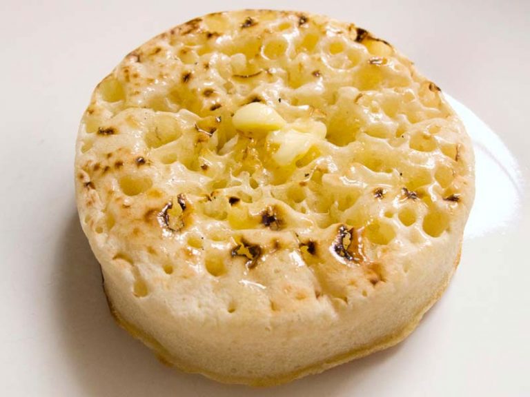 crumpet-definition-of-crumpet