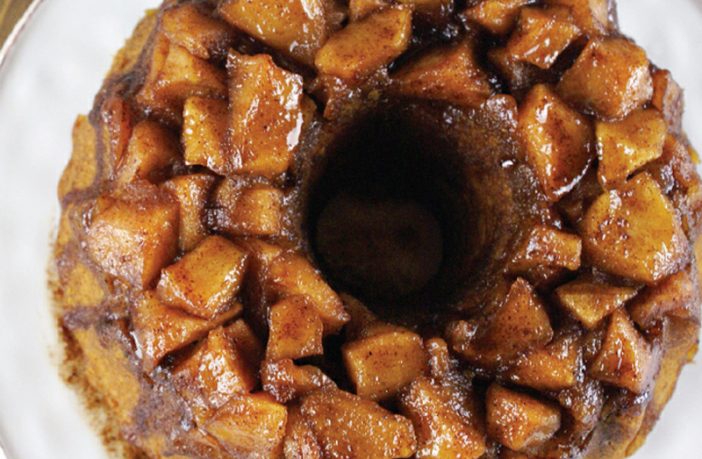 Slow Cooker Caramel Apple Pudding Cake | The Recipe Rebel - YouTube